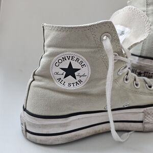 Converse Chuck Taylor All Star High Tops